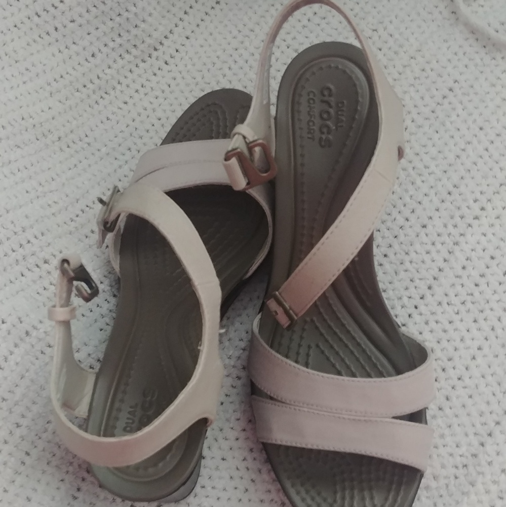 Croc wedges